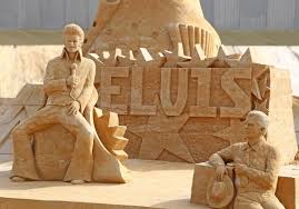 T2 Elvis sandsculpture 1